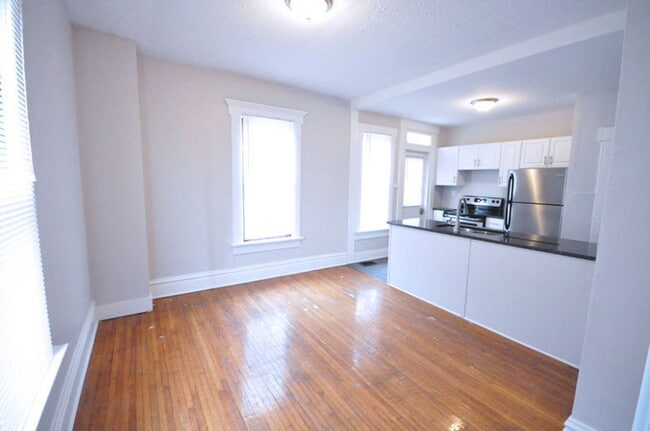 Photo - 24 E Blake Ave