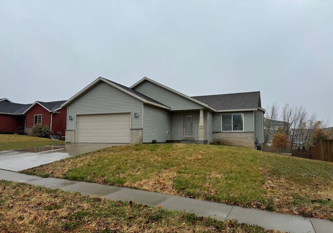 Photo - NW Rochester 4 bedroom 3 bath 2 car attach...