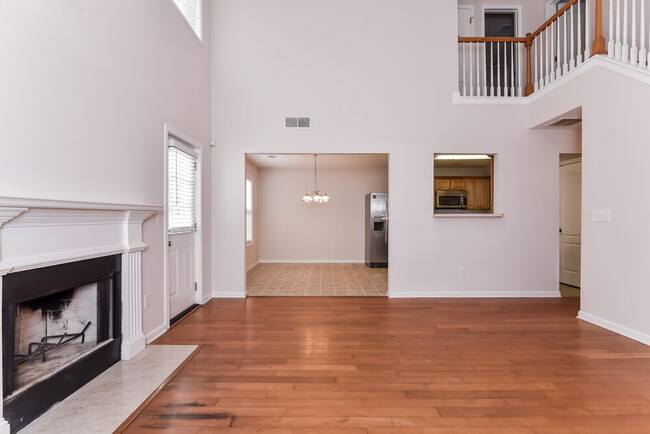 Photo - 6715 White Walnut Way House