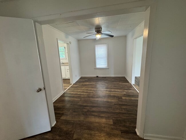 Photo - 2 Bedroom, 1 Bath House in Columbia!