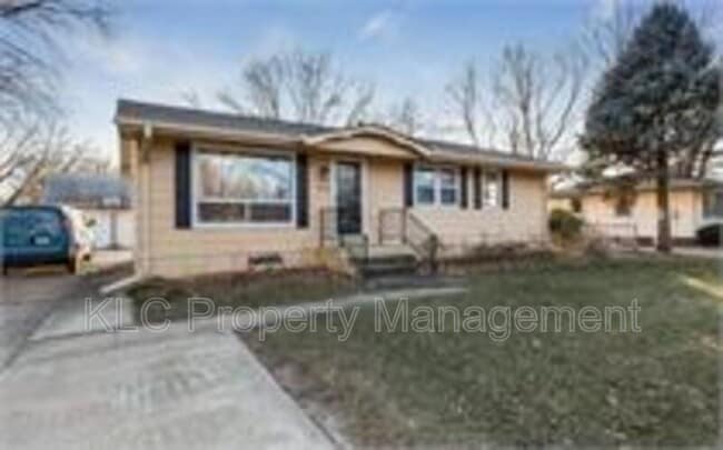 Building Photo - 230 Bel Aire Dr Rental
