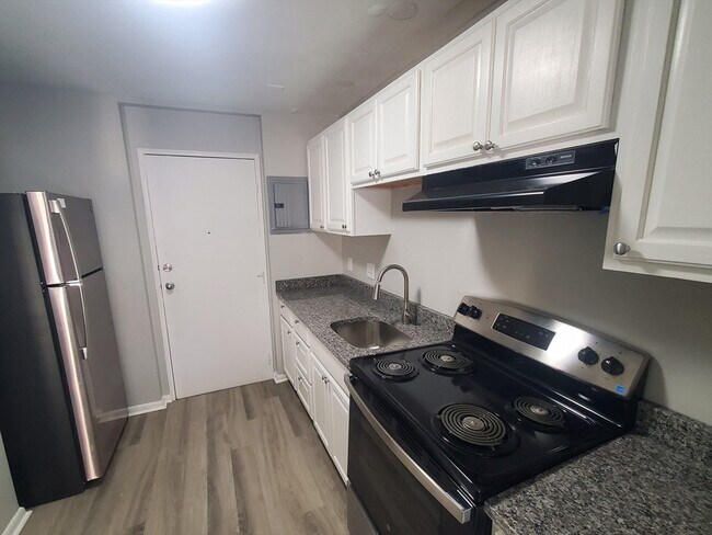 Photo - 760 Cummins Hwy Unidad 18