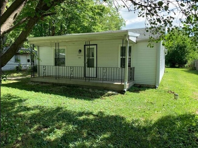 Photo - 3419 S Parker Ave