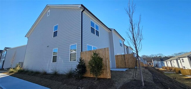 Photo - 323 Winton Wy