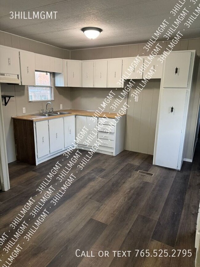 Building Photo - 22 W Kidds Mill Rd Unit #16