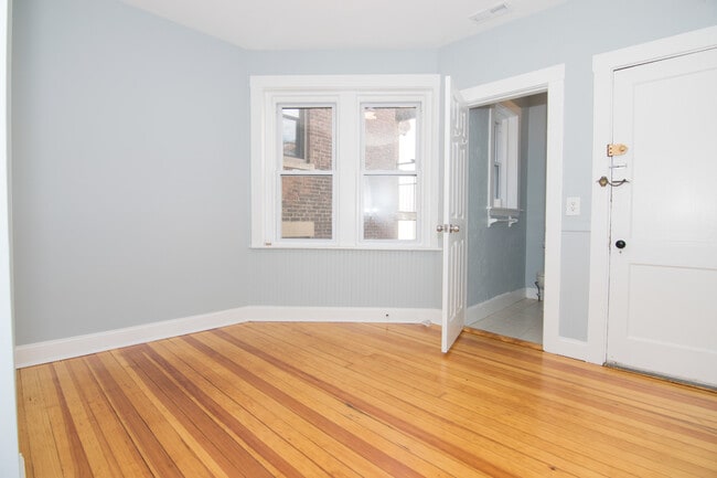 Photo - 43 Boulevard Ter Unit 2