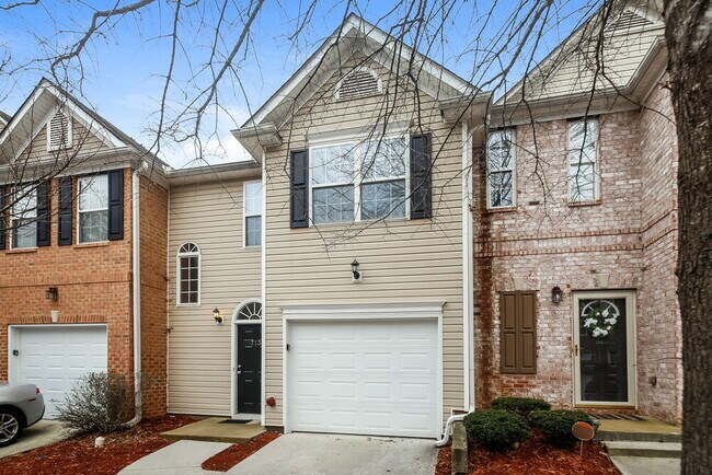 Photo - 713 Celeste Ln
