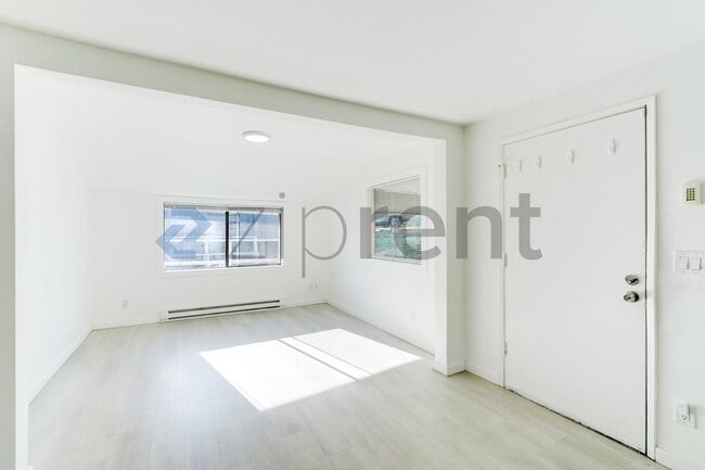 Photo - 2717 S 125th St