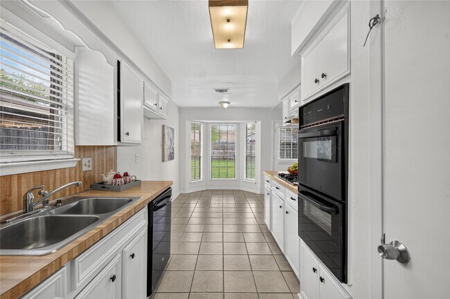 Photo - 18706 Clover Glen Ln