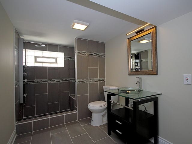 Photo - 495 Paxton Ave