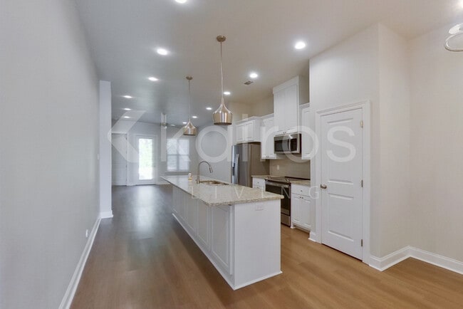 Photo - 15703 Boothy Ln