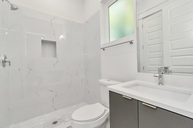 Photo - 4715 Independence Hts Ln