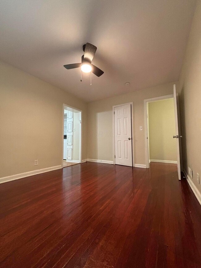 Photo - 514 Enfield Rd