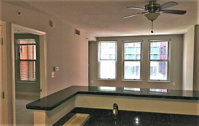 Photo - Artisan 602 Unit 1