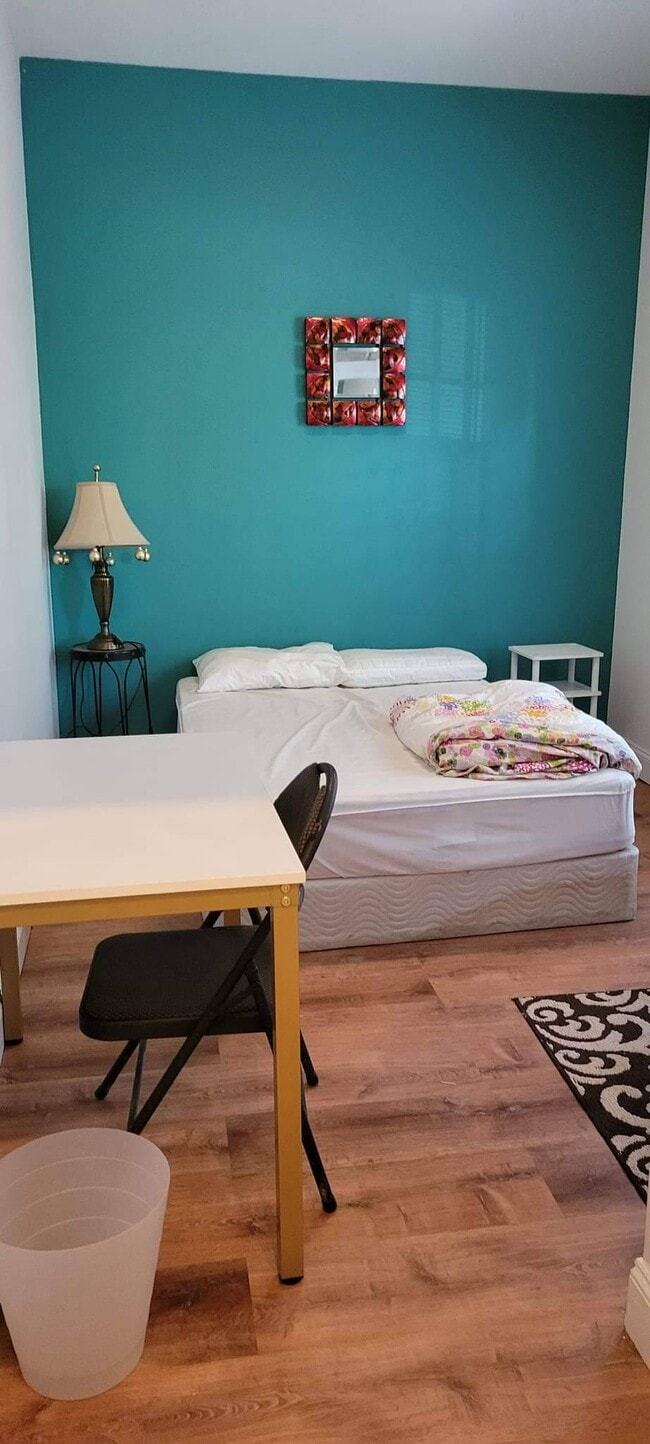 Photo - 1413 T St NW