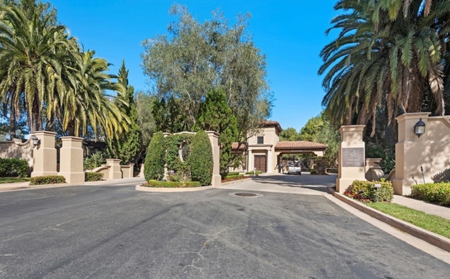 Photo - 21 Via Palladio