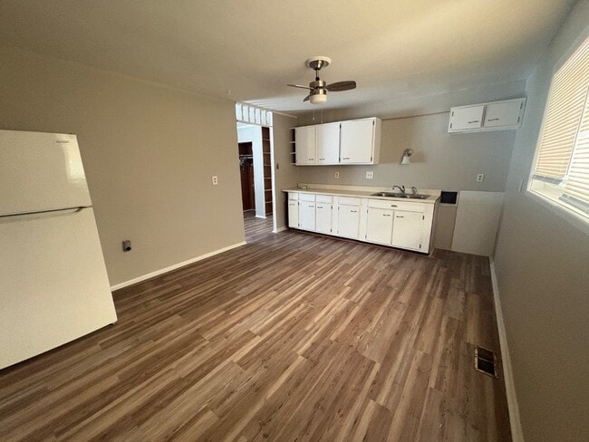 Photo - 3938 Downes Dr