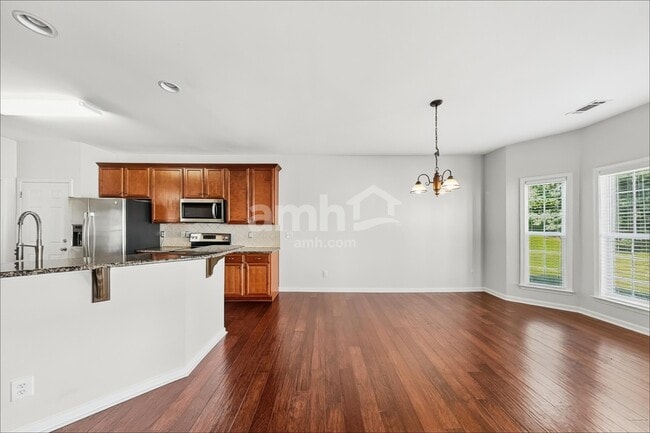 108 Tilton Dr