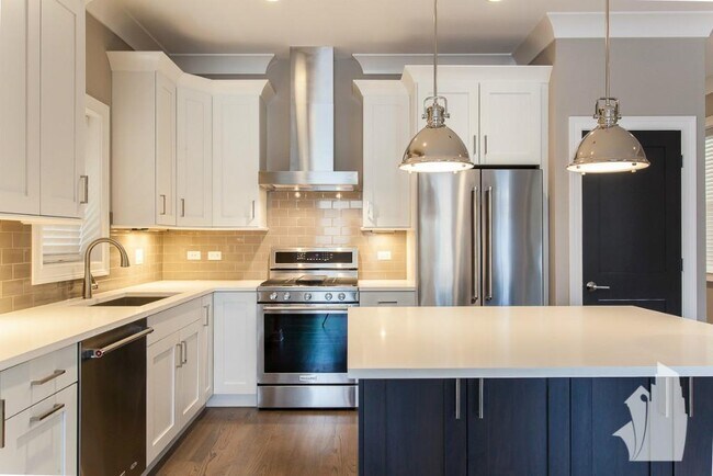 Photo - 878 W Lill Ave Unit 2