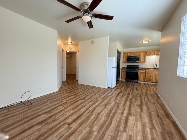 Photo - PM16-00412K: 4th Unit A