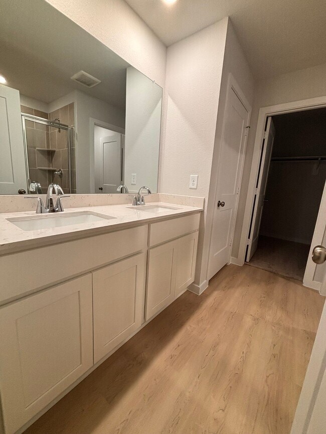 Photo - 7910 Alset Dr