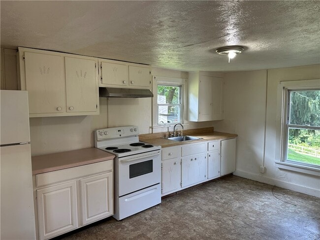 Photo - 113 Morton Ave