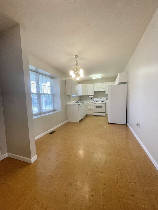 Photo - 42 Jennifer Dr