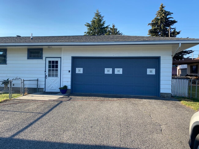 Photo - 2801 Hill Ave