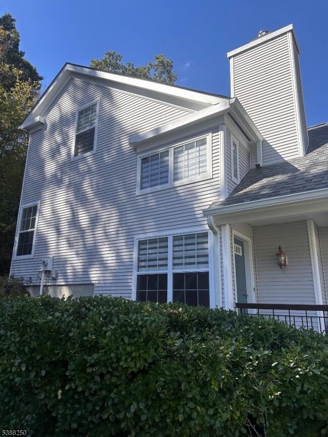 Photo - 51 Rushmore Ln