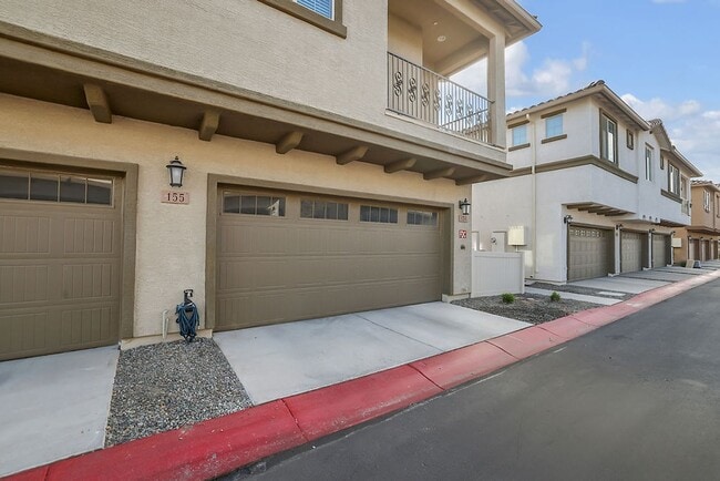 Photo - Perfect Chandler rental!