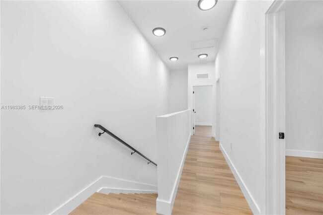 Photo - 2121 NW 45th St