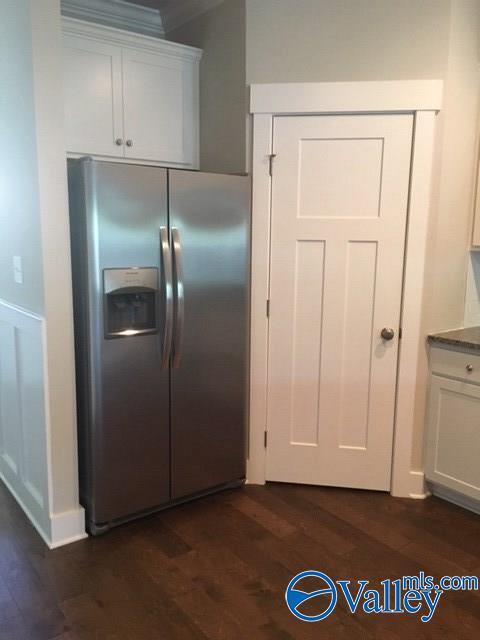 Photo - 700 Rivulet Dr SW