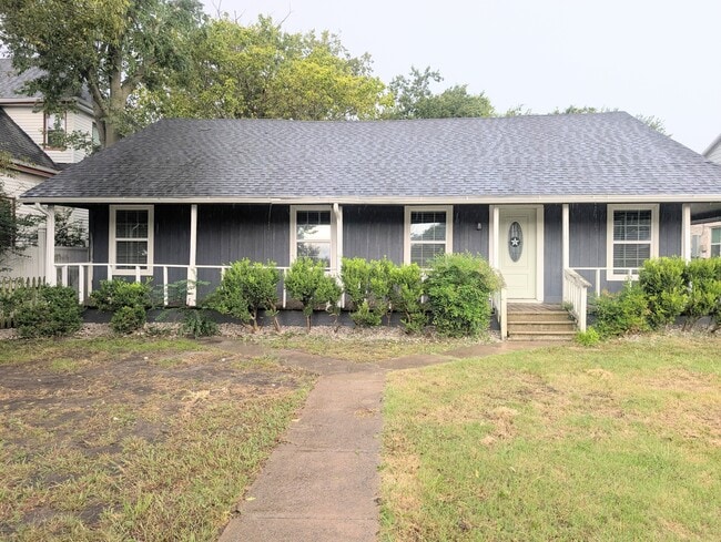 Photo - 414 N Grand Ave
