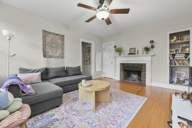 Building Photo - 21 Chauncy St Unit 7