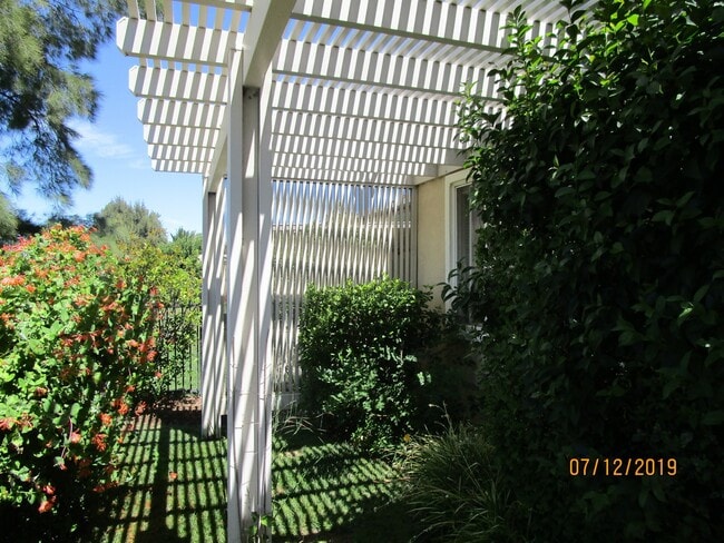 Photo - 451 Edgewood Dr