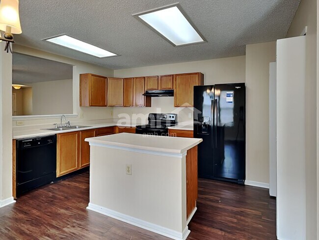 Photo - 6725 W Philadelphia Dr