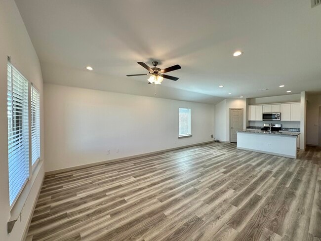 Photo - 2328 149th St