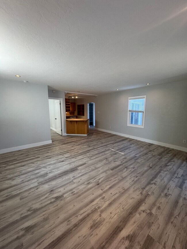 Photo - 2 BED 1 BATH HOUSE IN THE GARDEN TRACT NEIGHBORHOOD