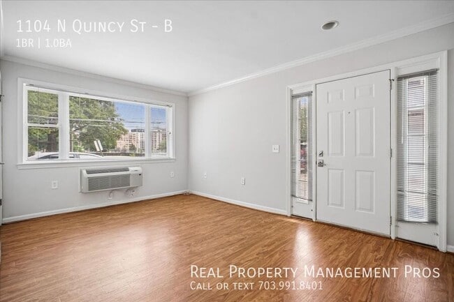 Photo - 1104 N Quincy St Unit B