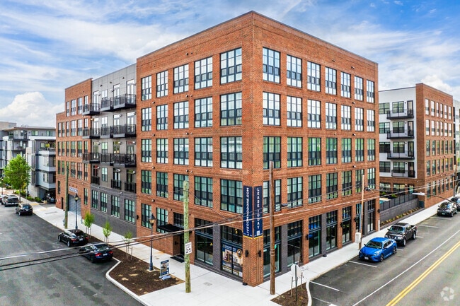 Building Photo - Commodore Old Town Manchester Rental
