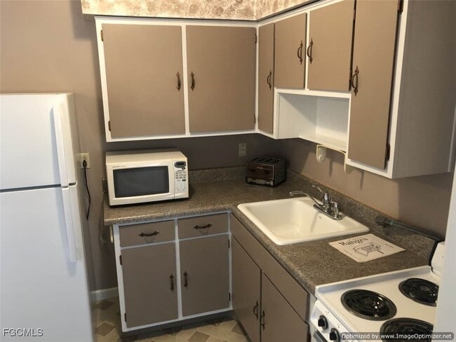 Photo - 1119 Wesley St