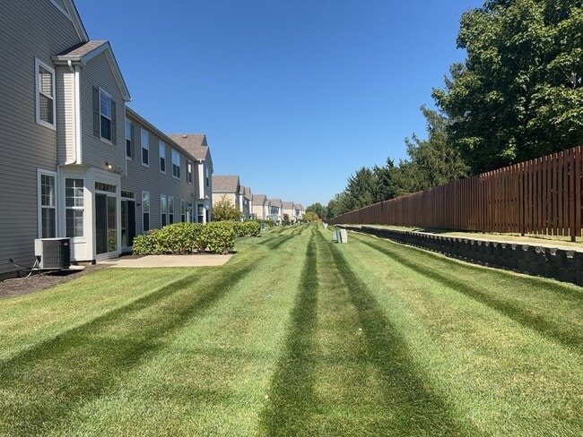 Photo - 2216 Evergreen Cir Unit 2216