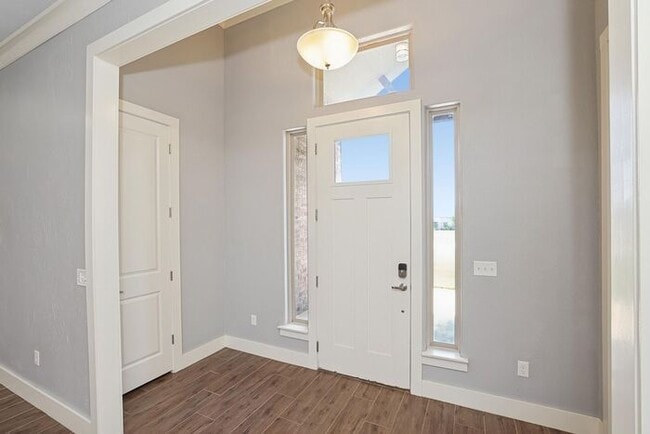 Photo - 9240 Highland Springs Dr