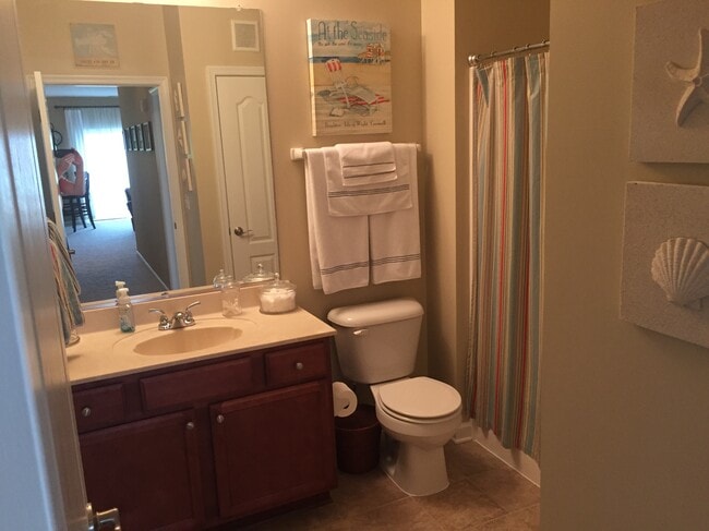 Photo - 5329 Warminster Dr Unit 205