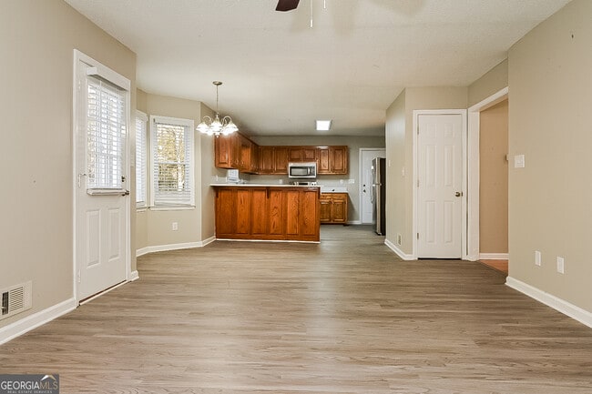 Photo - 310 Lakefront Dr