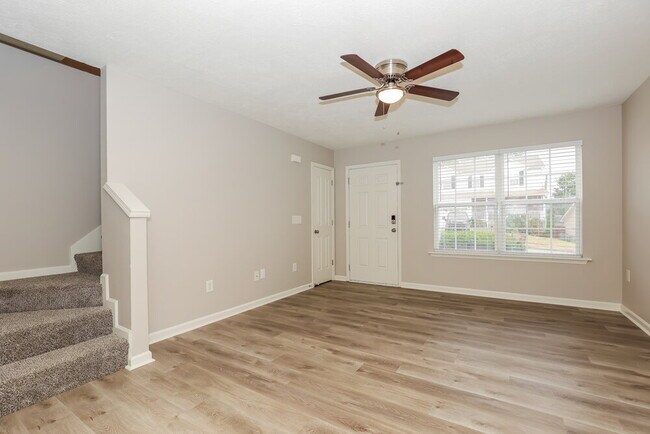 Photo - 1412 Priestshore Bay