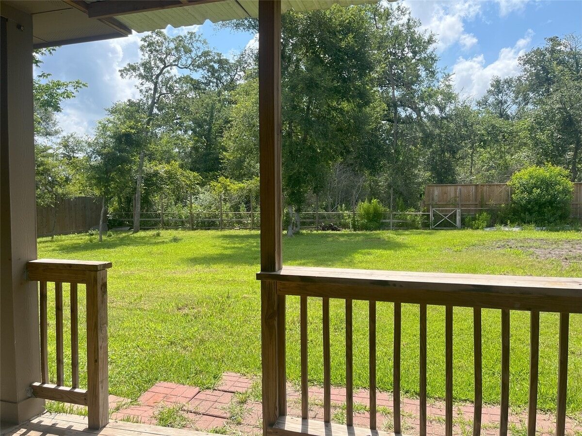 Photo - 24585 Meath St