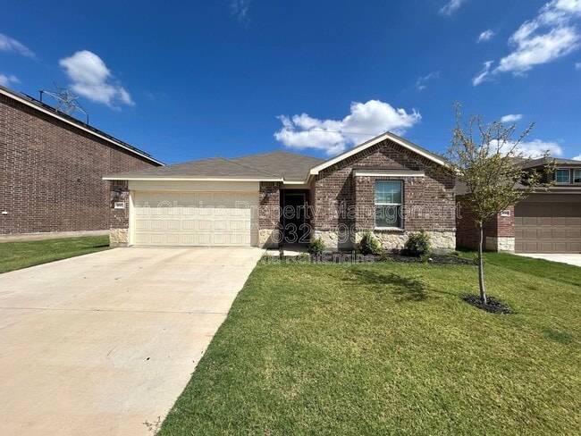 Building Photo - 4644 Benham Dr