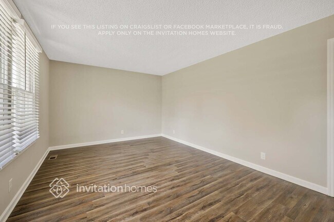 Photo - 533 Augusta Dr