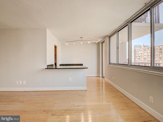 Photo - 1220 Blair Mill Rd Unit 902